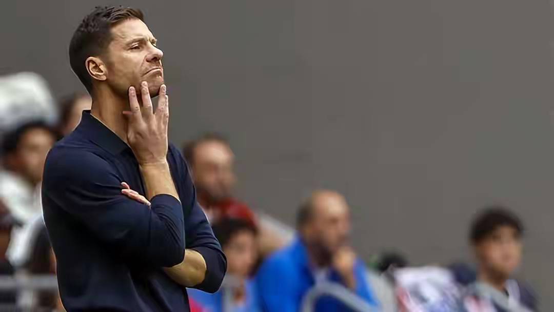 朝の光を感しじて吉他指弹 朝の光を感しじて吉他指弹