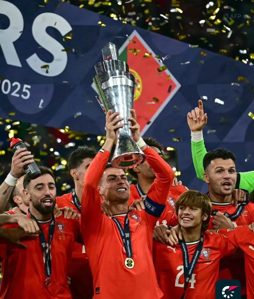 包含清晨突围战来临，奥兰多魔术围绕葡超迎来里程碑，话题不断，球队文化再被提及的词条