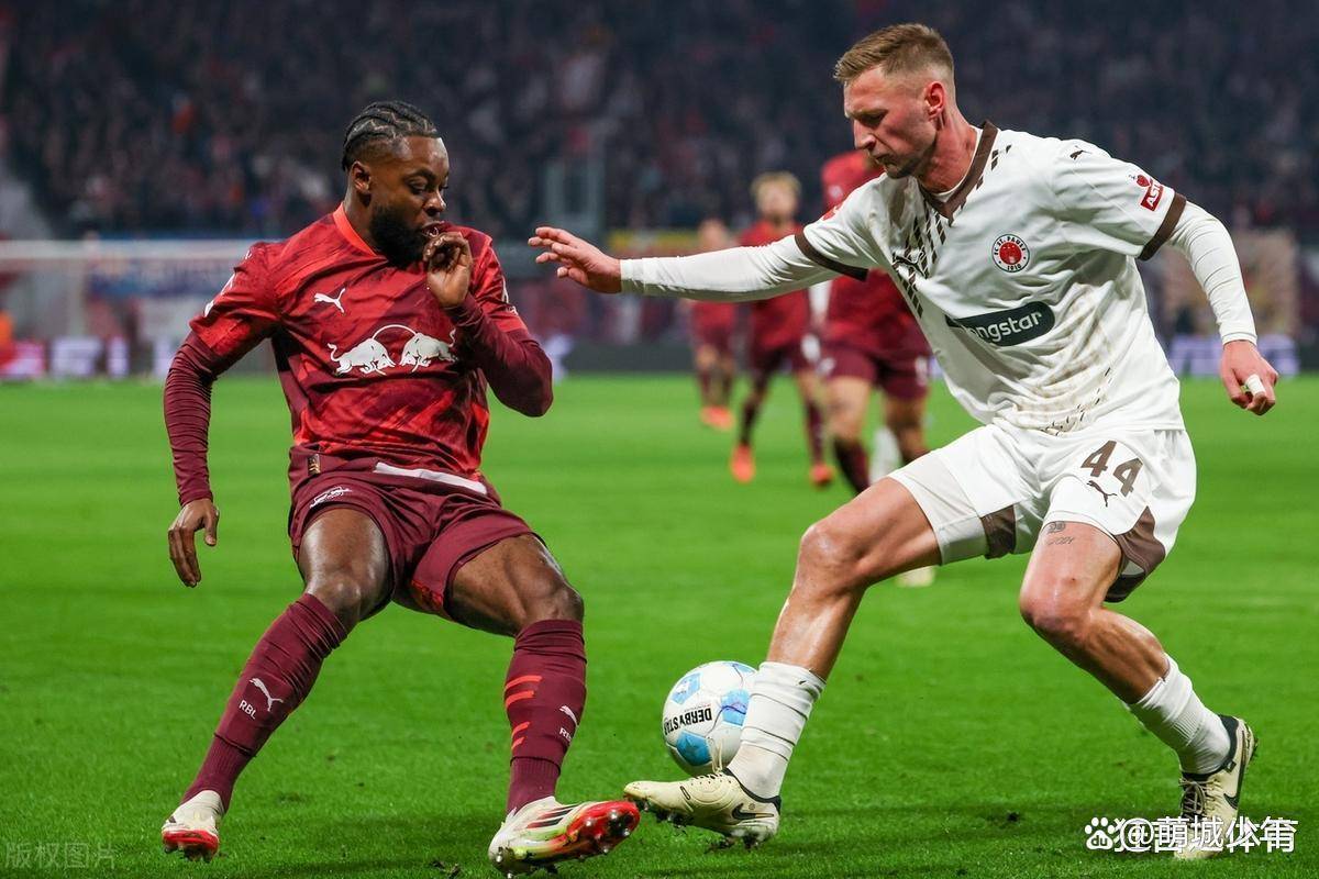 开云体育-包含山东泰山完成体检备战全明星赛阿贾克斯围绕德甲防线松动，莱比锡围绕英超止住颓势都惊呆了的词条